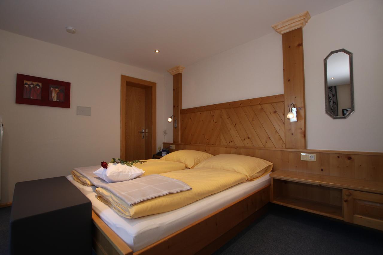 סן אנטון Gaestehaus Alpina מראה חיצוני תמונה