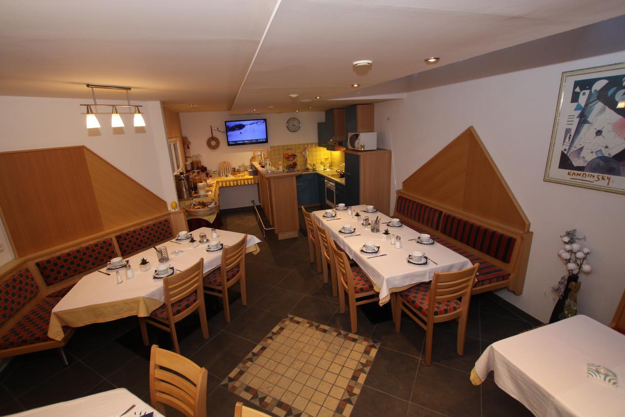 סן אנטון Gaestehaus Alpina מראה חיצוני תמונה
